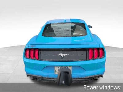 2022 Ford Mustang EcoBoost