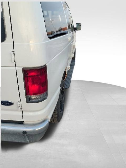 2013 Ford Econoline Wagon XL