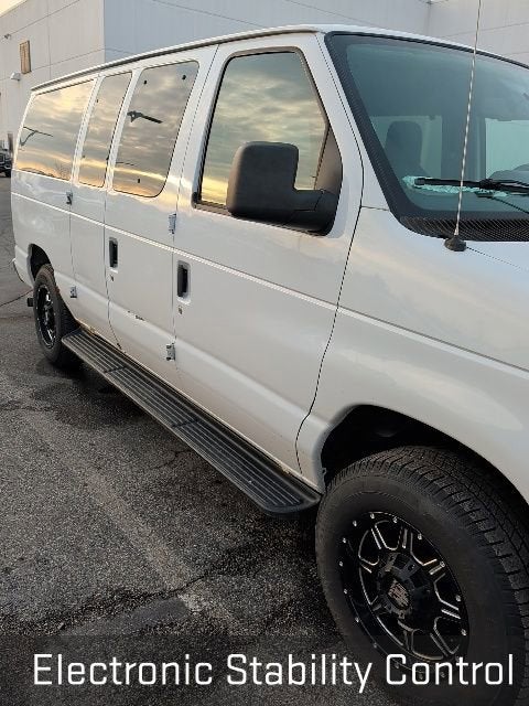 2013 Ford Econoline Wagon XL