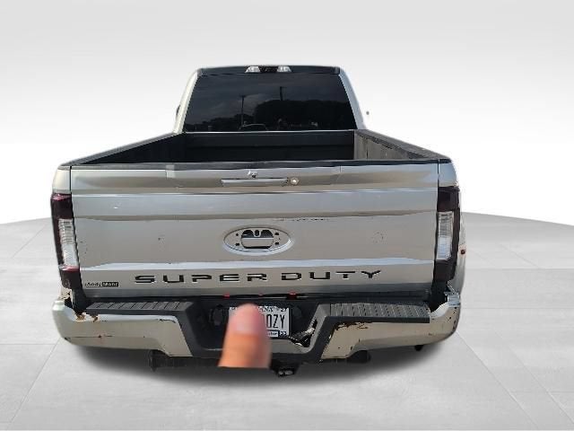 2017 Ford Super Duty F-350 DRW Lariat