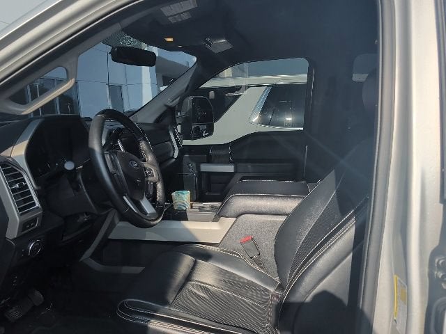 2017 Ford Super Duty F-350 DRW Lariat