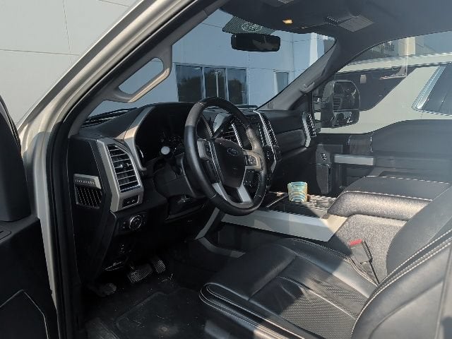2017 Ford Super Duty F-350 DRW Lariat
