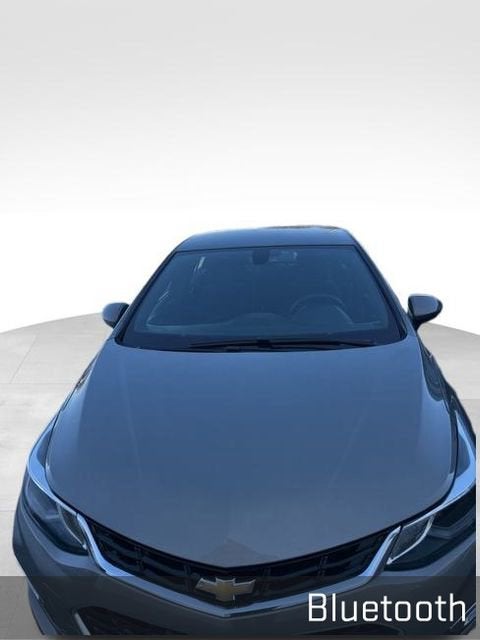 Used 2017 Chevrolet Cruze LT with VIN 1G1BE5SMXH7141547 for sale in Fishers, IN