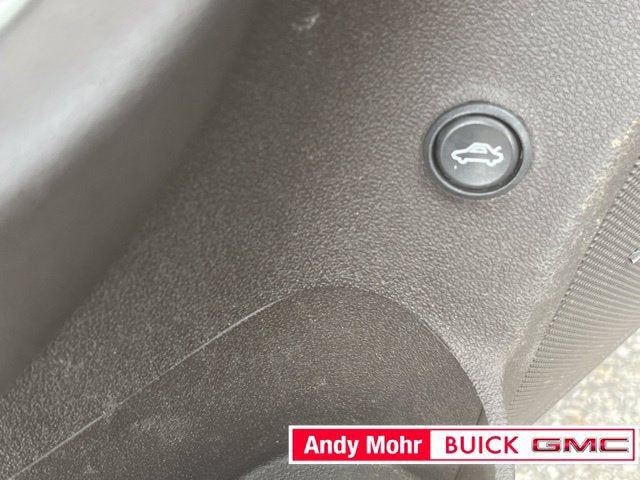 2011 Chevrolet Malibu LTZ