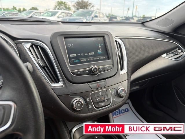 2017 Chevrolet Malibu LT