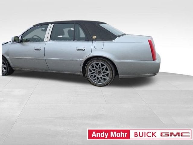 2010 Cadillac DTS w/1SD