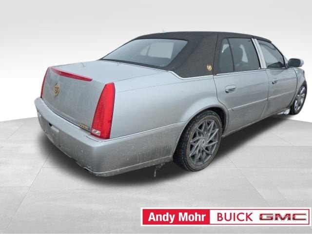 2010 Cadillac DTS w/1SD
