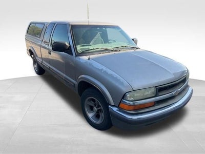 2002 Chevrolet S10 LS