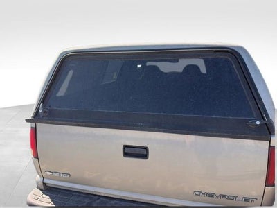 2002 Chevrolet S10 LS