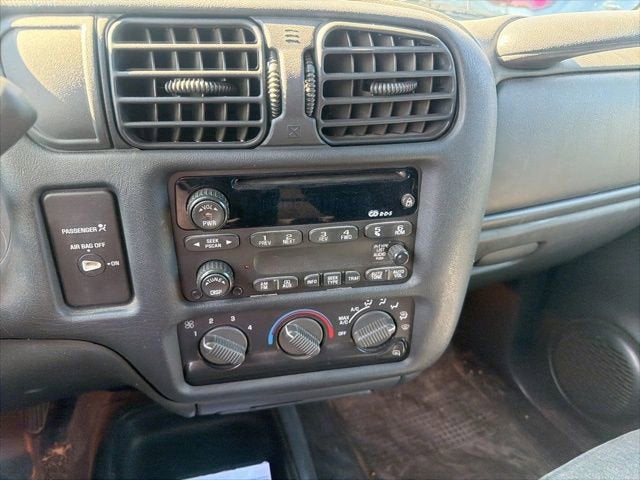 2002 Chevrolet S10 LS