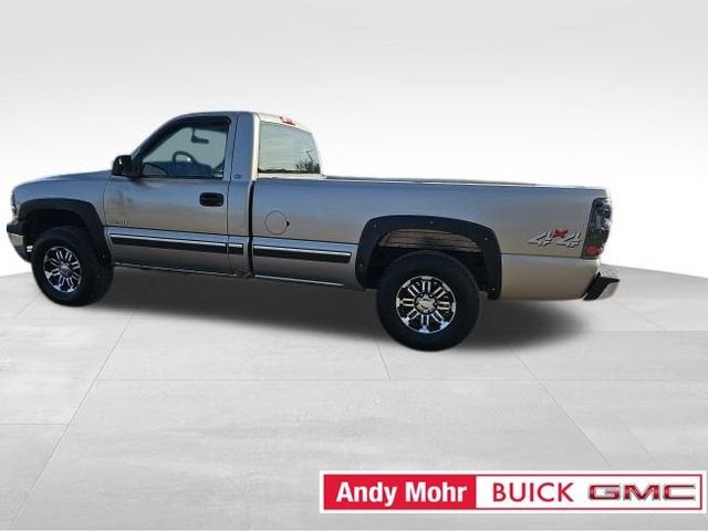 2000 Chevrolet Silverado 1500 REG CAB 4WD 133WB