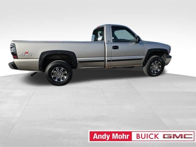 2000 Chevrolet Silverado 1500 REG CAB 4WD 133WB