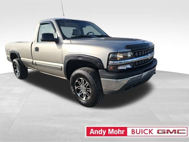 2000 Chevrolet Silverado 1500 REG CAB 4WD 133WB