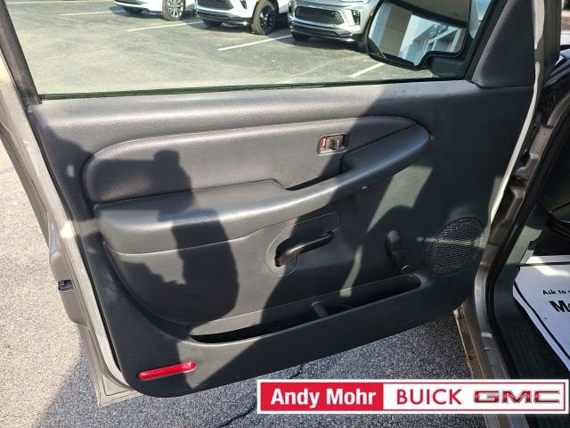 2000 Chevrolet Silverado 1500 REG CAB 4WD 133WB