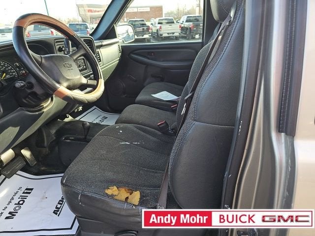 2000 Chevrolet Silverado 1500 REG CAB 4WD 133WB