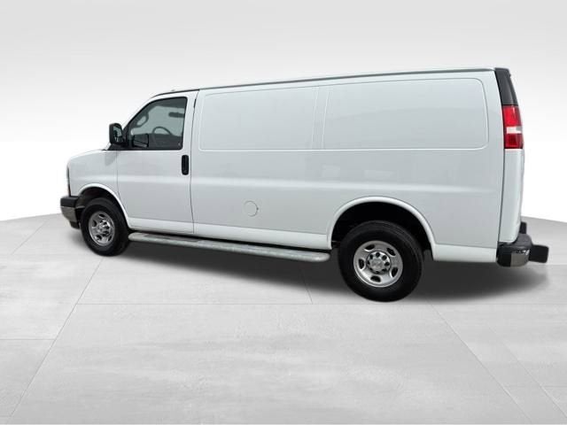2024 Chevrolet Express Cargo 2500 WT