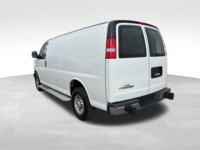 2024 Chevrolet Express Cargo 2500 WT