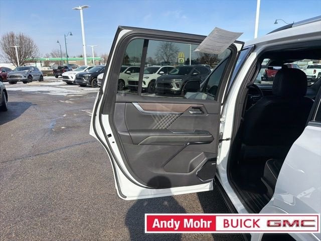 2024 GMC Acadia Denali