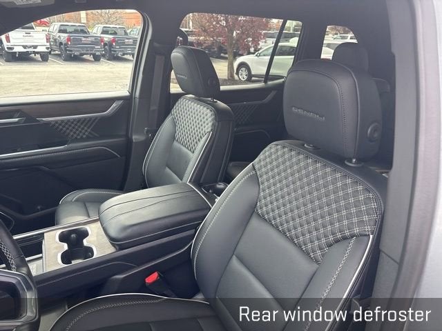 2024 GMC Acadia Denali