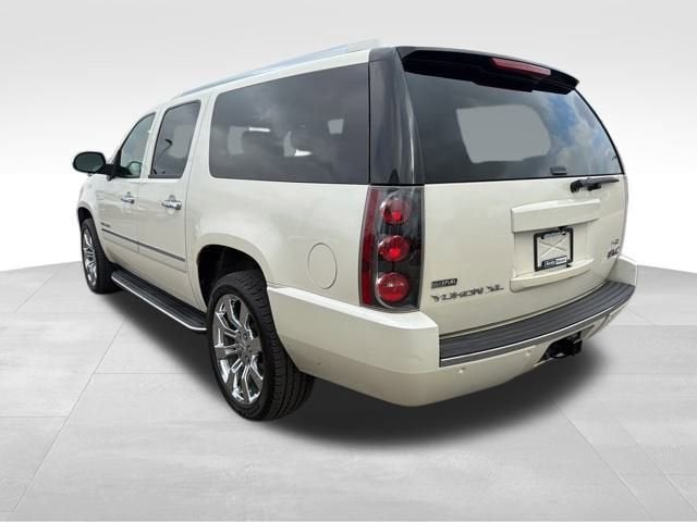 2009 GMC Yukon XL 4DR 4WD 1500