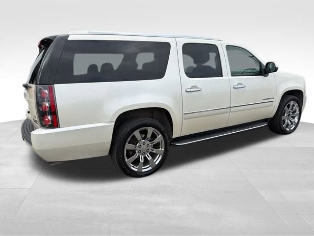 2009 GMC Yukon XL 4DR 4WD 1500