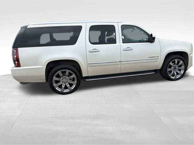 2009 GMC Yukon XL 4DR 4WD 1500