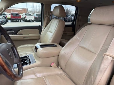 2009 GMC Yukon XL 4DR 4WD 1500