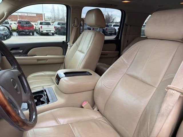 2009 GMC Yukon XL 4DR 4WD 1500