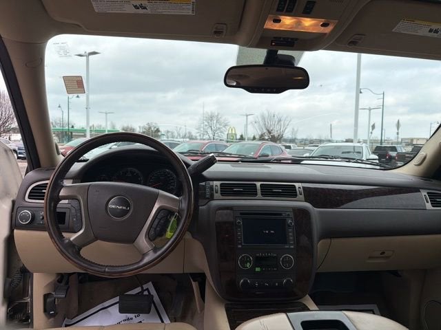 2009 GMC Yukon XL 4DR 4WD 1500