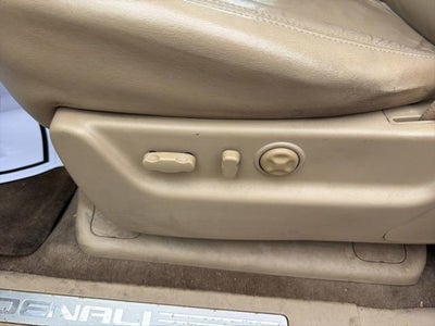 2009 GMC Yukon XL 4DR 4WD 1500