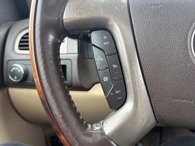 2009 GMC Yukon XL 4DR 4WD 1500