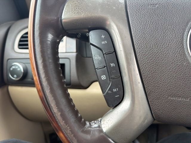 2009 GMC Yukon XL 4DR 4WD 1500