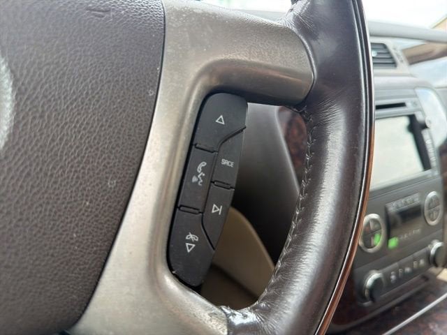 2009 GMC Yukon XL 4DR 4WD 1500