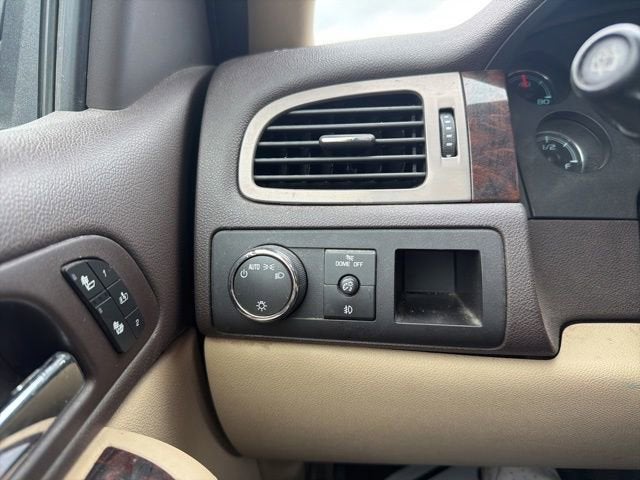 2009 GMC Yukon XL 4DR 4WD 1500