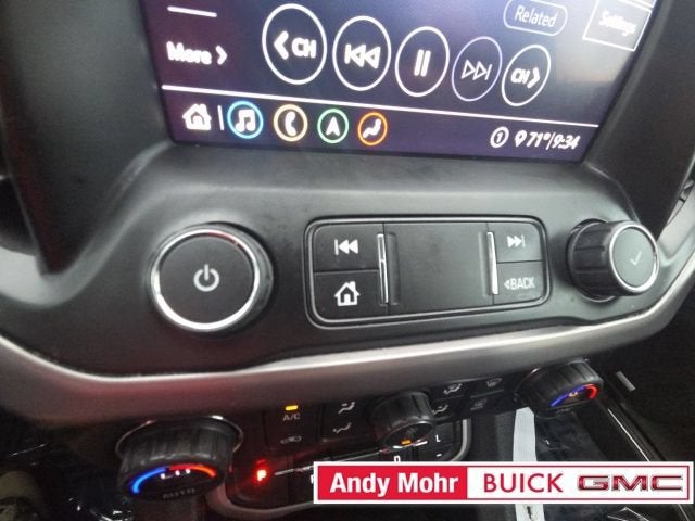 2020 GMC Acadia AT4