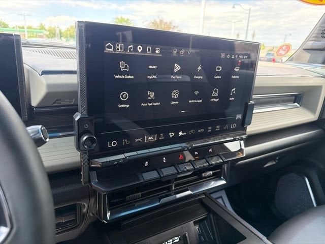 2026 GMC HUMMER EV SUV 2X