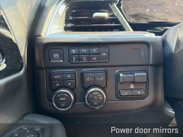 2025 Chevrolet Tahoe RST