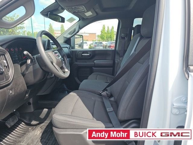 2024 GMC Sierra 2500 HD Pro