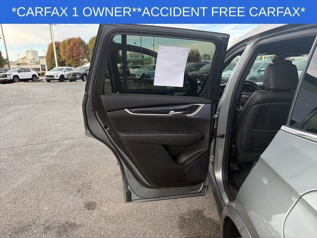 2025 Cadillac XT6 Premium Luxury