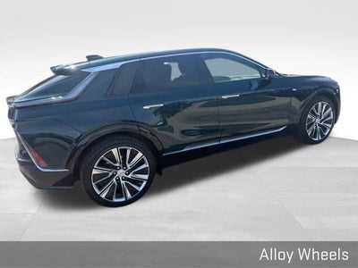 2025 Cadillac LYRIQ Luxury 3