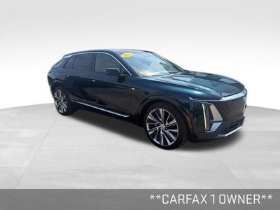 2025 Cadillac LYRIQ Luxury 3