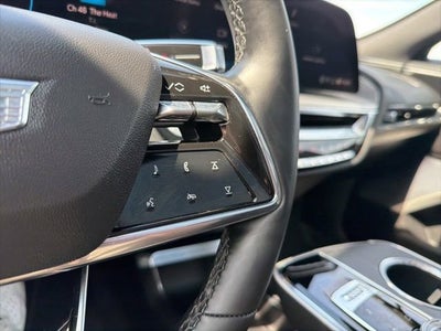 2025 Cadillac LYRIQ Luxury 3