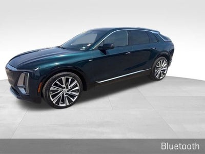 2025 Cadillac LYRIQ Luxury 3