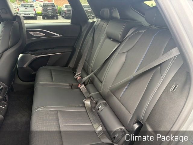2024 Cadillac LYRIQ Sport 2