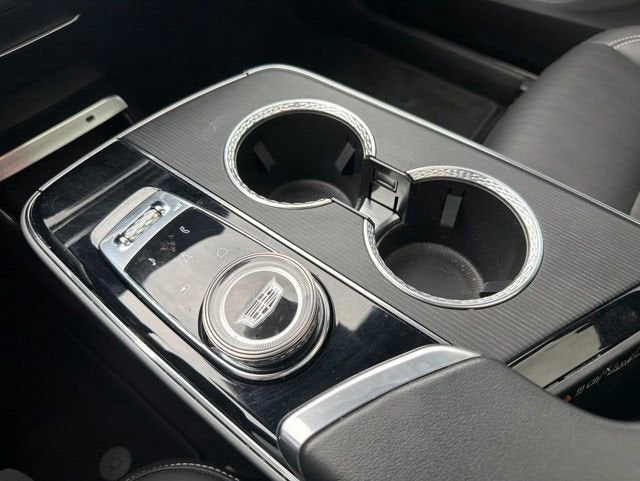 2024 Cadillac LYRIQ Sport 2