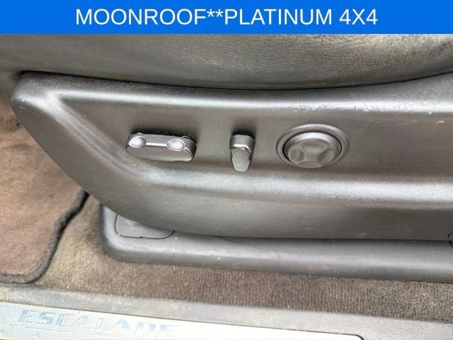 2012 Cadillac Escalade Platinum Edition
