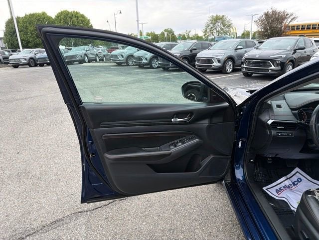 2021 Nissan Altima 2.0 SR