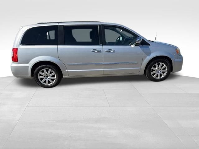 2011 Chrysler Town & Country Touring-L