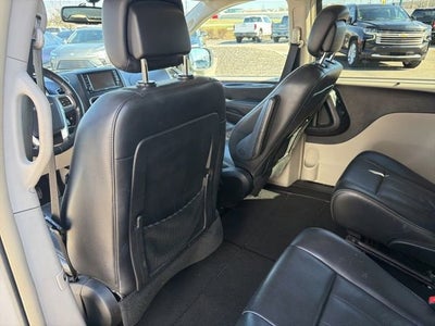 2011 Chrysler Town & Country Touring-L