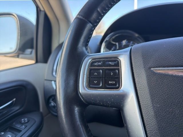 2011 Chrysler Town & Country Touring-L